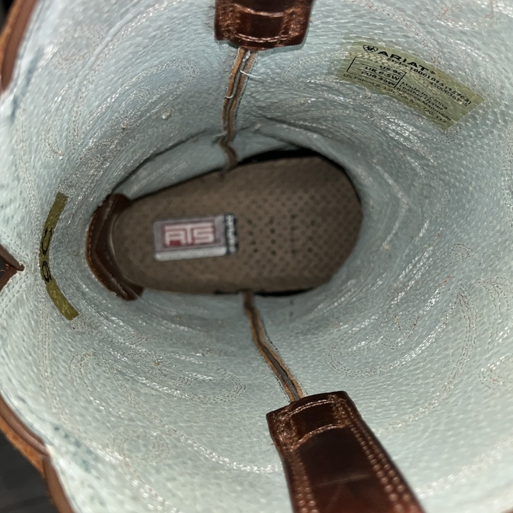 Ariat boots - Picture 2 of 9